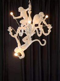 Italy Designer 3 Monkeys Pendant Chandelier Black White Resin Original Animal High-end Hanging Lamp for House Indoor LDE Decor