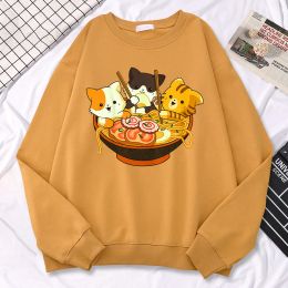 Simple Kawaii Sweatshirt For Women Anime Cats Eating Japanese Ramen Noodles Print Hoodies Loose Warm Pullover Crewneck Clothes