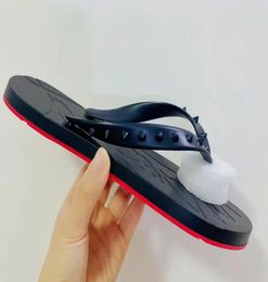 Summer designer slipper s shoes rivet sandal slipper pool flats loubi flip flops flat rubber bottomred name brand size 35-46 with box1566297