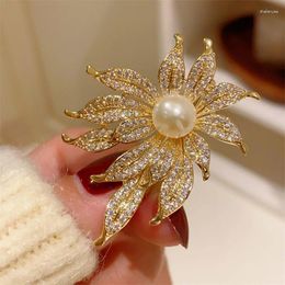 Brooches Gold Colour For Women Girl Fashion Accessories Big Flower Design Fine Jewellery Party Gift Imitation Pearl Brooch