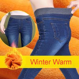 Winter plus Samtbleistift Jeans Frauen elastische hohe Taille lässige warme dicke dicke dicke vaqueros übergroß 38 waschen plüsch dünne Jeanshosen