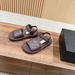 Real leather Women sandals designer slippers fashion luxury mirror quality summer beach shoes comfortable platform 5 Colour available with full package