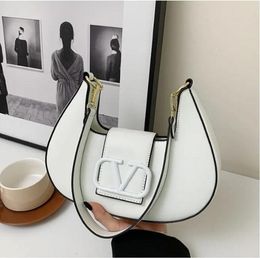 2024 Handbag Ladies Luxury Bags Designer Mini Bag Leisure Travel Ribbon Tote Bag Leather Material Fashion Shoulder Bag Wallet Axillary pouch a17