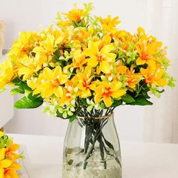 Decorative Flowers Silk Simulation Lyme Lily Bouquet Fake Flower Room Interior And Exterior Artificial Floral Yellow Lilies