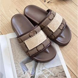 Designer Slippers Flat Sandals Summer Leather Beach Flip Flops Men Women Brown Slides Sandal Rubber Thick Bottom Slippers