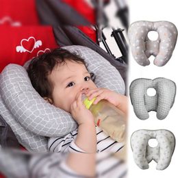 Baby Pillow Protective Travel Car Seat Huvud Nacke Support Kuddar Födda barn U Shape Headrost Toddler Cushion 0-3 år 240321