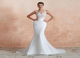 M36373 Graceful Bateau Neckline Sheath Chiffon Illusion Wedding Dress Lace Applique Court Train Affordable Wedding Gowns vestidos 1826980