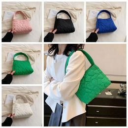 Shoulder Bags Large Capacity Canvas Bag Heart Shape Oxford Cloth Square Handbag Underarm Cloud Makeup