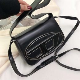 Fashion Luxury Fashion Cross Package Shop Free Shipping Netizen Ding Dang Bag with Unique Dign Underarm Handheld Saddle Single Shoulder Crossbody Small Square