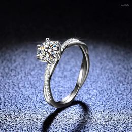 Cluster Rings High Quality Platinum PT950 Moissanite Diamond Ring For Women Love Intertwined Twisted Vineman Jewellery Womenfre