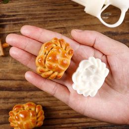 Baking Tools Mini Crab Moon Cake Mould Hand-pressed Household Ice Sheet Flow Heart Wide Style