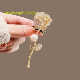 Luxury Rose Flower Brooch Wholesale Trendy Men Women Full Diamond Brooch Pin Dress Decoration Jewellery