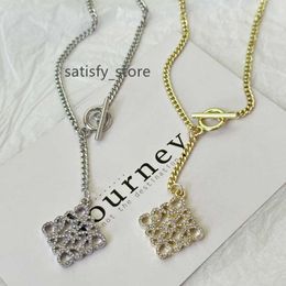 Designer Necklace loews Luxury jewelry Top accessories French geometric hollowed out diamond carved square necklace high-end sense OT sweater chain Christmas gift