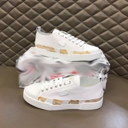 2024 New Fashion Designer White printing casual shoes for men and women comfortable Versatile Leather Flat base casual shoes dd0329D 38-44 5