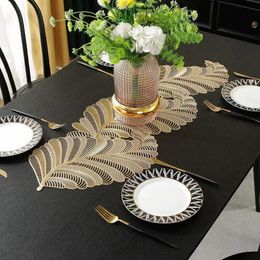 PVC Wedding Table Runner Tablecloth Hollow Out Iris Leaf Flag Home Dining Tableware Pads Party Christmas Decor 240325