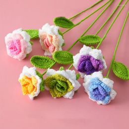 Decorative Flowers Colorful Hand-Woven Rose Flower Artificial Crochet Valentine's Day Bouquets Party Wedding Home Decor Girls Gift