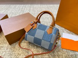 2024 New satchel Latest Shoulder Bag Original Luxury Designers mono Handbags Fashions Steamer classics Handbag Fashion Hand-held bevel straddle package