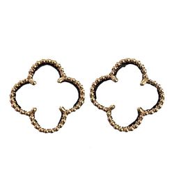 2024 Designer örhänge Vintage Four Leaf Clover Charm Stud Earrings Back Mother-of-Pearl Rostfritt stål Guldstänger Agat för kvinnor Bröllopsmycken 12