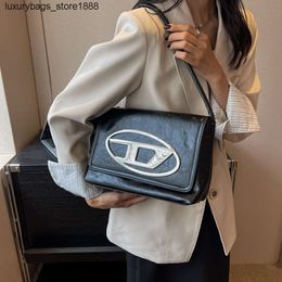 Handbag Designer Boom Brand Spicy Girl Dingdang Bag New Versatile One Shoulder Unique Silver Commuter Tote