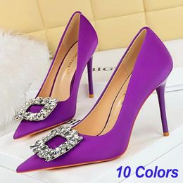 Dress Shoes 626-K5 European Banquet Women's Thin Shallow Mouth Pointed Inner Inside Hollowed Out Rhinestone Buckle Super High Heels