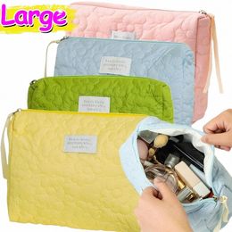 cute Soft Fr Cosmetic Bag Quilted Frs Design Cosmetic Bag Soft Comfortable Makeup Bag for Lipstick Tissue Jewellery Pouch R9sd#