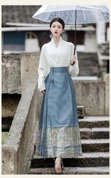 Work Dresses 2024 Latest Design Chinese Style Daily Hanfu White Top With Horse Skirt Suit