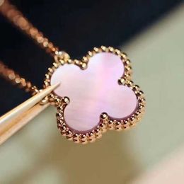 Designer 925 Sterling Silver Van Pink Fritillaria Four Leaf Clover Necklace Plated with 18K Gold Lucky Grass Pendant and Collar Chain Precision High Version