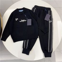 Novos meninos conjunto de designer de roupas esportivas de duas peças de lã calças de algodão puro moda casual bonito bebê conjunto a4