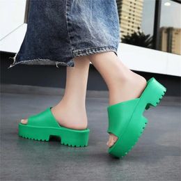 Sandals Platforme Medium Length Toilet Slippers With Lacing Women's Shoes 46 Sneakers Sports High-level Comfortable Runings