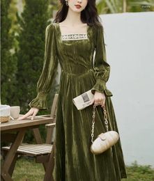 Casual Dresses Autumn And Winter Retro French Girl Exquisite Lace Velvet Dress Long Sleeved