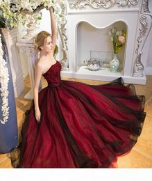 Black And Red Gothic Aline Wedding Dresses Strapless Sparkly Bead Non White Vintage Colorful Wedding Gowns Robe De Mariee3638842