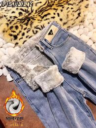 Women's Jeans Blue Super Thick Lamb Fur High Waist Women Winter Fleece Denim Pants Elastic Slim Fit Slimming Warm Skinny Trousers