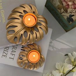 Candle Holders Creative Leaf Shape Candlestick Table Candleholder Metal Ornaments Exquisite Wedding Home Decoration