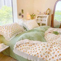 Bedding Sets Small Yellow Floral Water Wash Polyester Bed Sheet Duvet Cover Pillowcase Four-piece Spring Summer Set Shirt M075-2