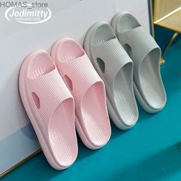 home shoes Summer Anti-Slip Bathroom Slippers Women Home Use Soft Bottom Indoor Outdoor Cute Men Home Cool Slippers Couple Sandals Adult Y240401