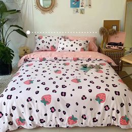 3Pcs Baby Leopard Bedding Set Cotton Crib Bed Linen Kit Cartoon Animal Includes Pillowcase Bed Sheet Duvet Cover Without Filler 240429