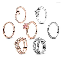 Cluster Rings 2024 Fall High Quality 1:1 S925 Shining Crown Sparkling Pear Marquise Wishbone Three Band Pave Snake Chain Pattern Ring