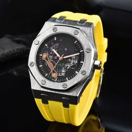 Watch watches AAA Hot selling classic silver Lassa dial European oak quartz pointer calendar watch