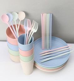 Dinnerware Sets 28 Pcs Reusable Family Wheat Straw Tableware Kitchen Tools9693862