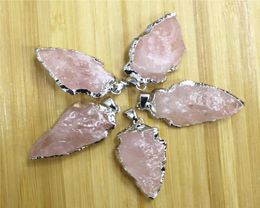 Pendant Necklaces Fashion Raw Ore Gemstones Transparent Quartz Aura Charm Necklace Arrow Head Rough Healing Point Natural Stone Pe6458588