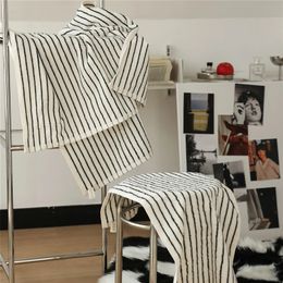 Retro Black-White Striped Cotton Towel Soft Skin-friendly Thickened Face Towel Absorbent Bath Towels Household Towel Beach Towl 240416