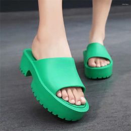 Slippers Ablution Playform Flip Flop Fashion Woman 2024 Shoes Sandal Women Luxury Sneakers Sport Promo Sneackers