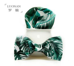 Bowtie for men wedding tie green tropical rainforest prints outdoor wedding fashion business men039s and handkerchief set5111248