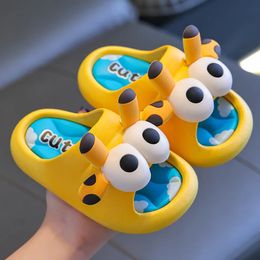 Summer Childrens Sandals and Slippers for Boys Girls Baby NonSlip Soft Bottom Indoor Bath ParentChild Children 240416