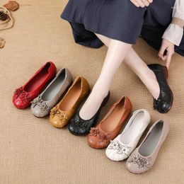 Casual Shoes Autumn Flat Bottom Low Heel Layer Cowhide Women's Ethnic Style Flower Genuine Leather Singles Mom's Shoe