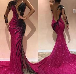 Sparkly Fuchsia Sequined Sexy Prom Dresses One Shoulder Illusion Appliques Sequins Sheer Backless Mermaid Evening Gowns Red Carpet2796220