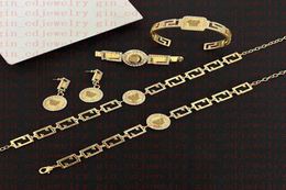 Fashion Designer Necklaces V Pendant Banshee Head 18K Gold Plated Bracelets Earrings Rings Birthday Festive Engagement Gifts V61515500