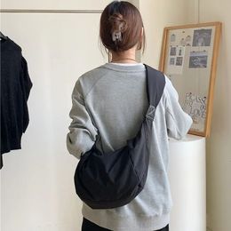 Summer Womens Bag Large Capacity Casual Nylon Crossbody Dumpling High Grade Solid Color Shoulder Bags Tote 240419