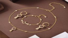 Shiny Key Diamond Necklace Crystal Pendant Studs Women Double Letter Keys Bracelet Rhinestone Jewellery Sets8184041
