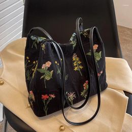 Shoulder Bags Fashion Niche Embroidered Bag Large Capacity Tote For Women 2024 Trendy Cloth Textured Bucket 1pc